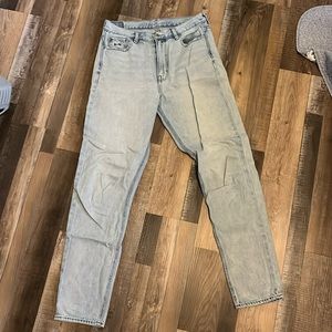American Eagle, Straight Leg High-Waisted Jeans